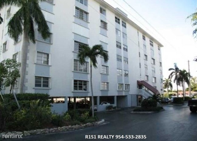 Building Photo - 1 br, 1.5 bath Condo - 1881 Middle River D...