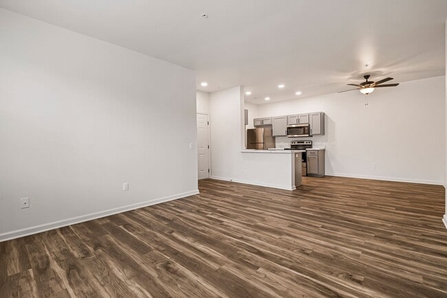 Interior Photo - Sterling Oaks Luxury Apartments