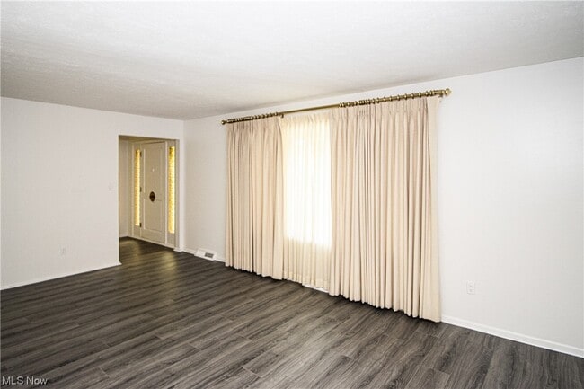 Building Photo - 3640 Chrisfield Dr