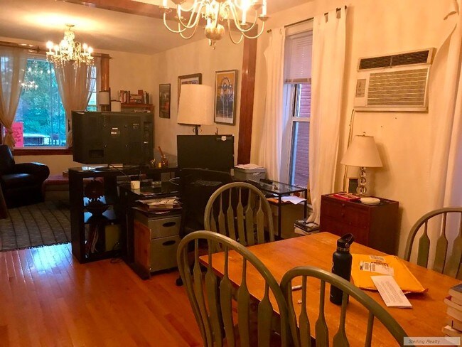 Foto del edificio - 2334 26th St