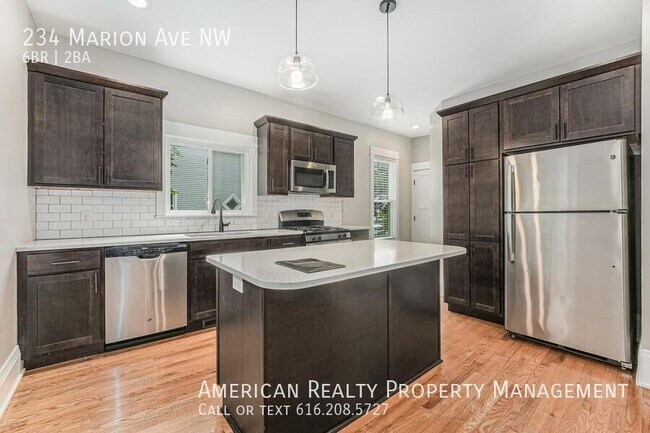 Foto del edificio - 234 Marion Ave NW