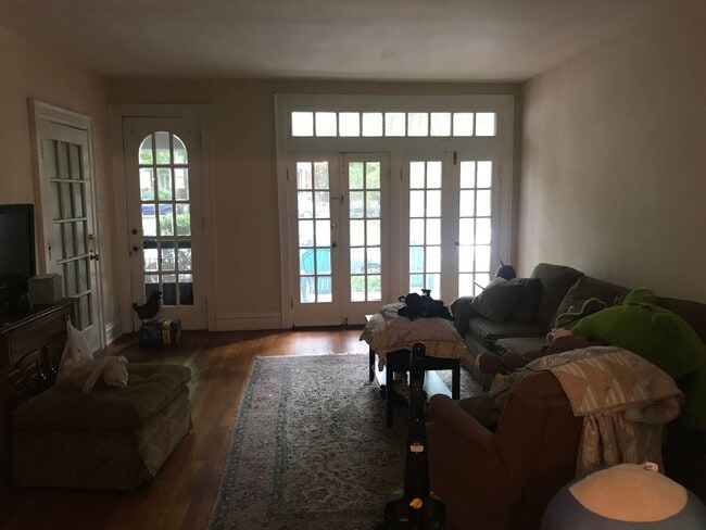 Photo - 2820 Monument Avenue Apartment