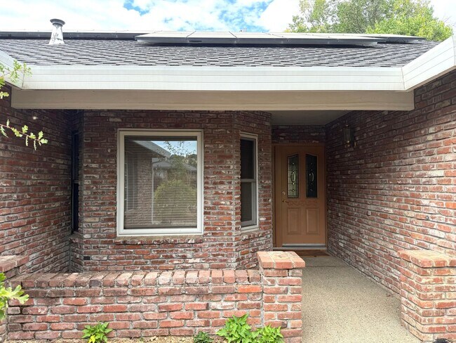 Building Photo - 5523 Freeman Cir