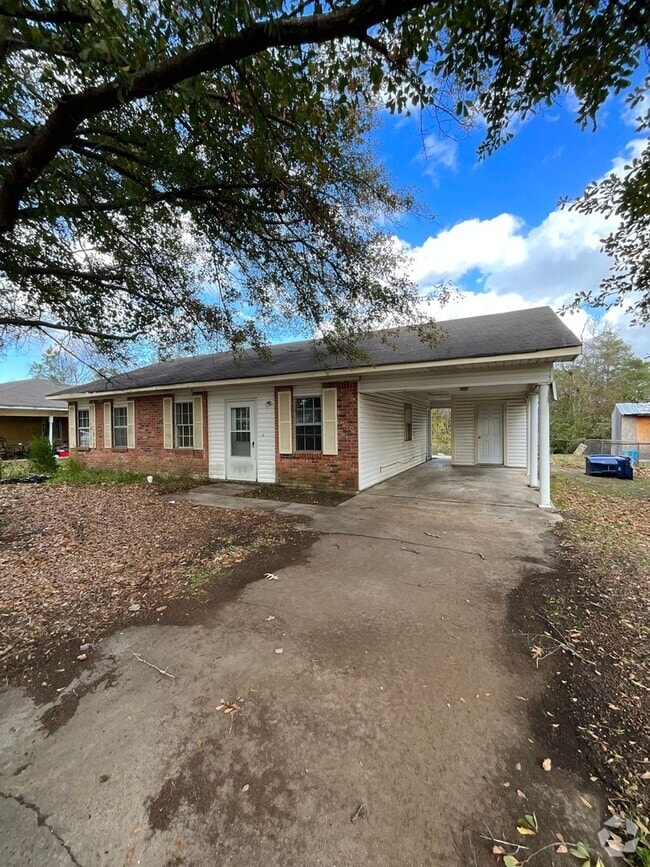 Mona Lisa Estates Houses for Rent New Llano, LA 4 Homes