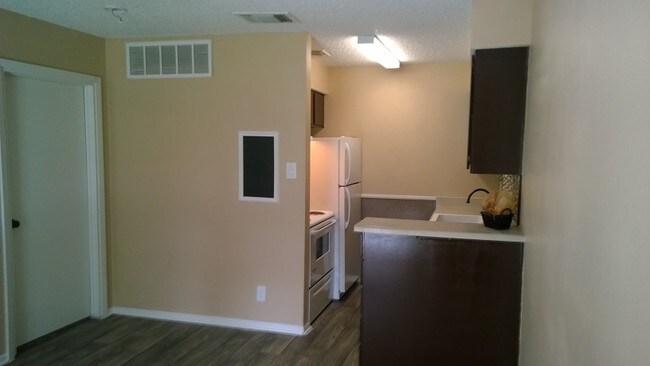 Amberton Apartments San Antonio Tx Apartments Com