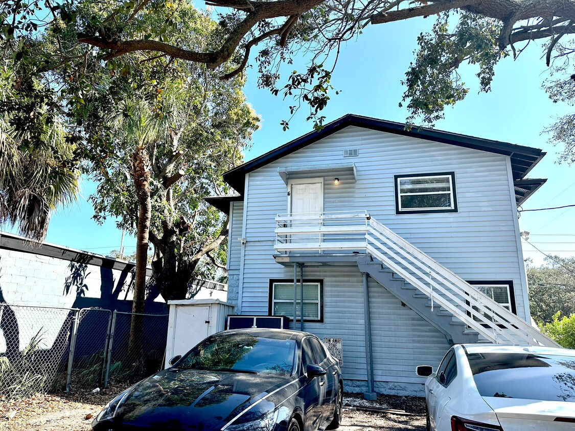 Primary Photo - 999 Dr Martin Luther King Jr St S