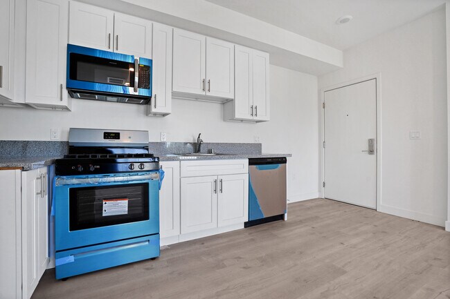 Foto del edificio - 8802 Van Nuys Blvd