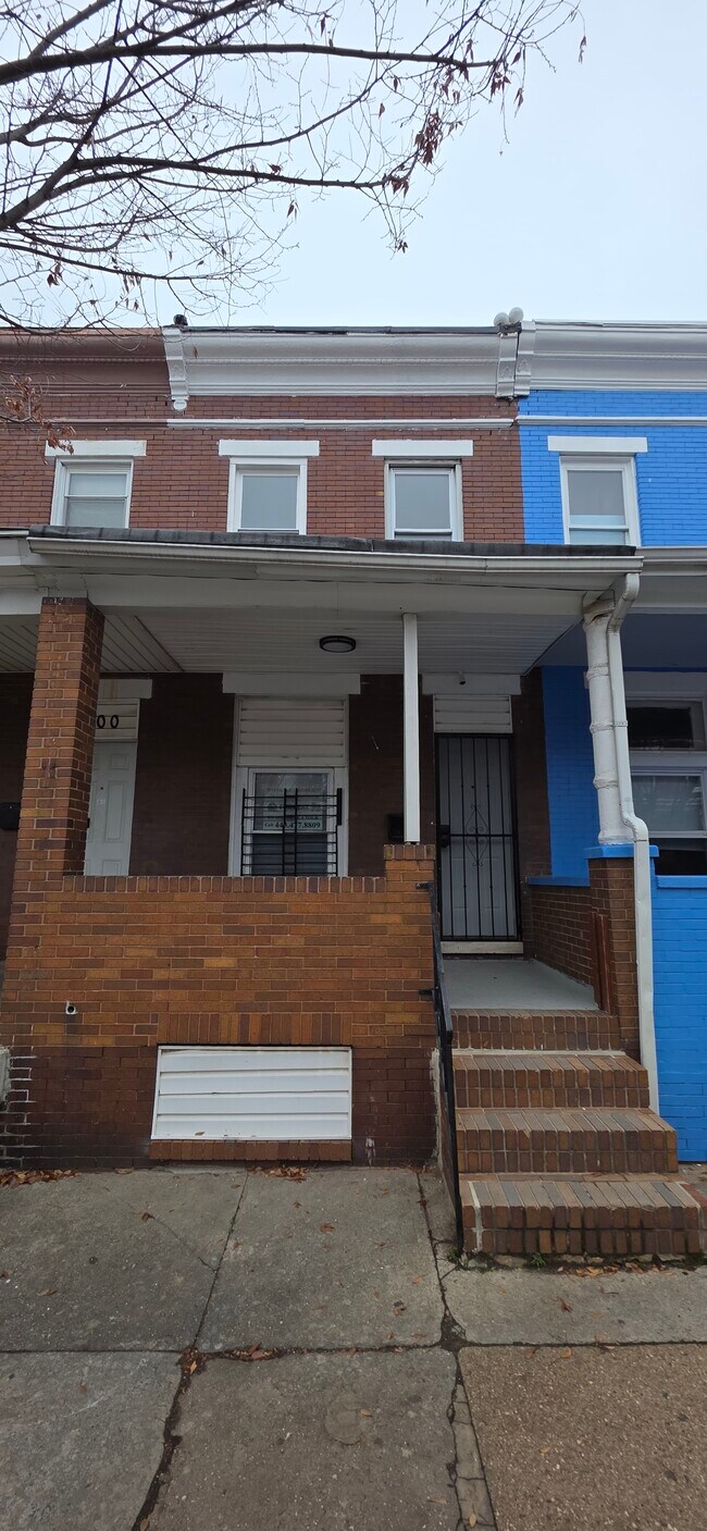 Building Photo - 502 N Curley St