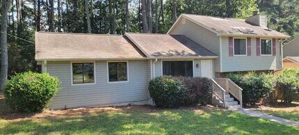 Building Photo - 602 Brighton Dr NW