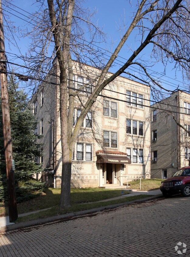 Building Photo - Parker Arms