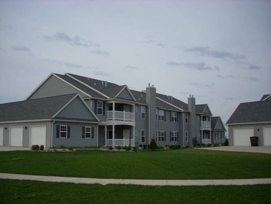 Building Photo - Move in Special!