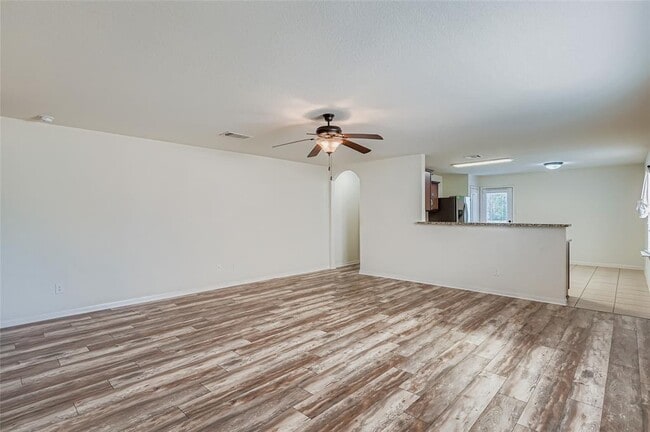 Foto del edificio - 208 Isabel Ln