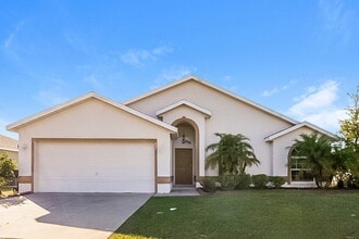 Building Photo - 827 Summer Glen Dr