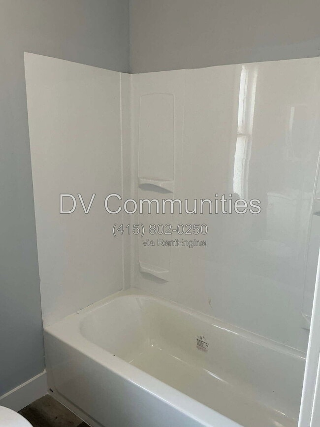 Building Photo - 2084 W 81st St