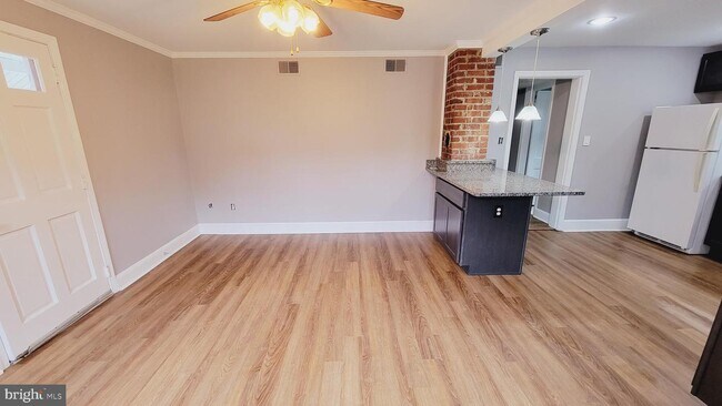 Foto del edificio - 11968 Hooker Ln