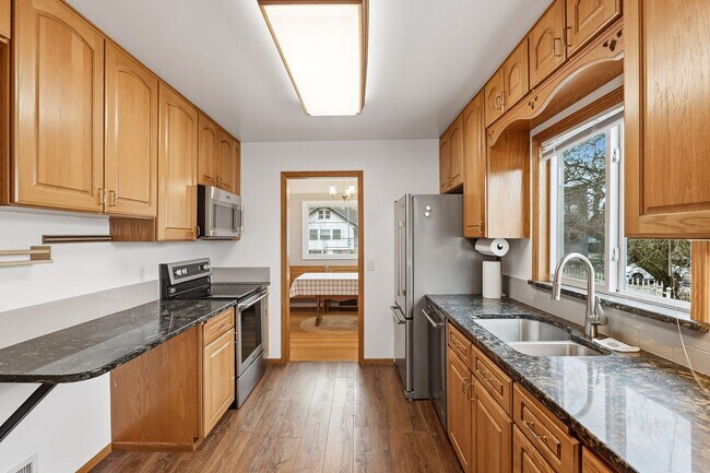 Foto del edificio - Charming 3-Bed, 2-Bath Bungalow in North Portland