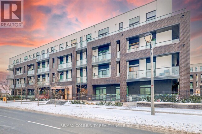 Building Photo - 1709-1709 Bur Oak Ave