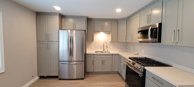 Kitchen - 115 Juniper St Apartments