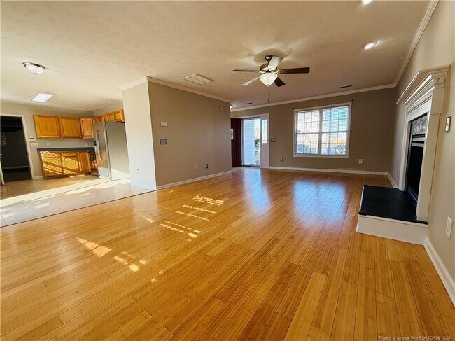 Foto del edificio - 84 Gloucester Ct