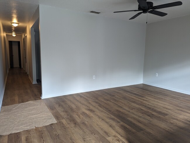 LR - 9308 Greyrock Rd