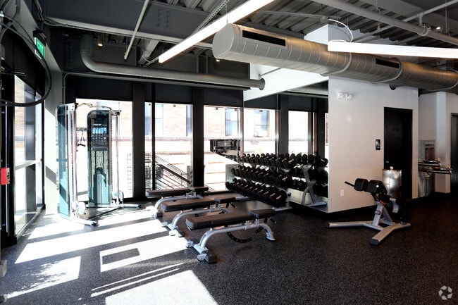 Fitness Center - Hamilton Court Apartments