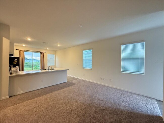 Foto del edificio - 10322 Star Flower Ln