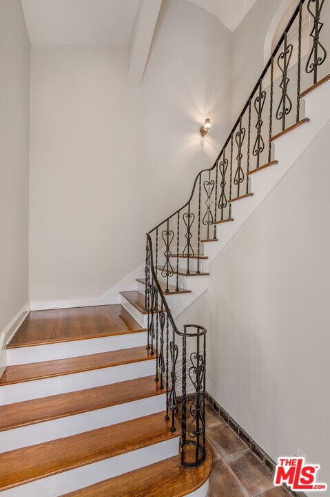 Building Photo - 846 S Lucerne Blvd
