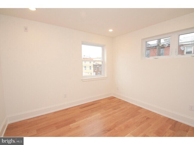 Building Photo - 1247 N 2nd St