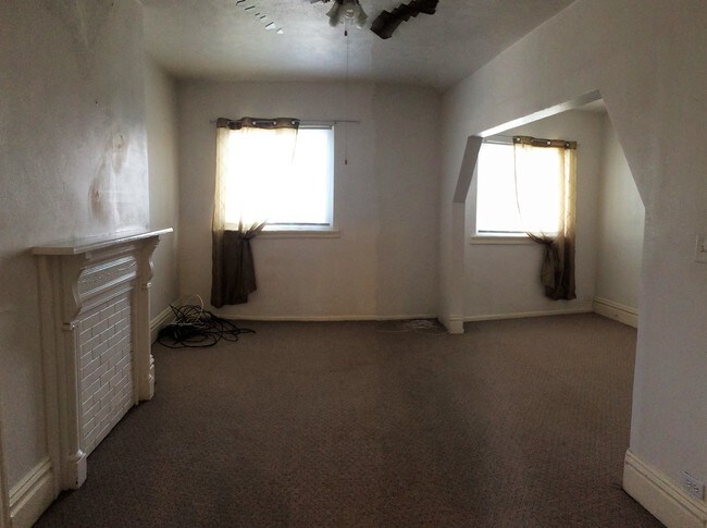 Building Photo - 154 Pearl St