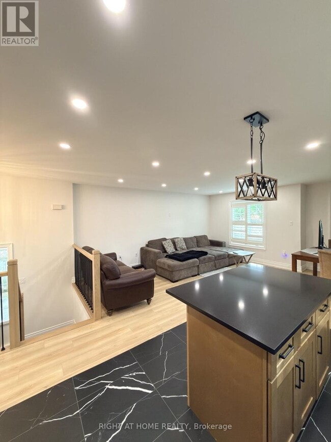 Building Photo - 73 Barre Dr
