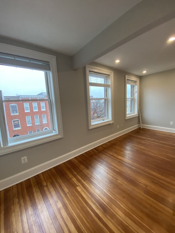 Foto del edificio - 911 S Ellwood Ave