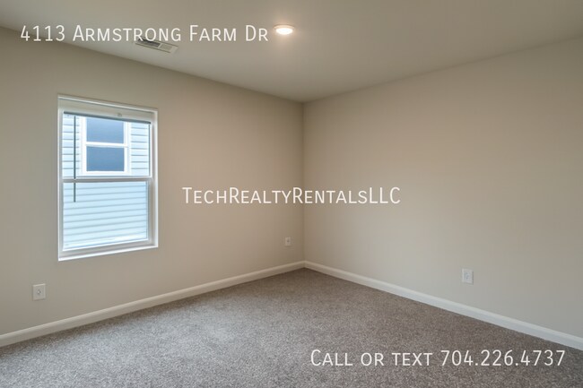 Foto del edificio - 4113 Armstrong Farm Dr