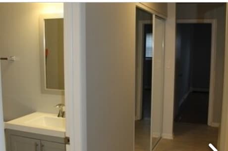 Foto del edificio - 4520 Park Ave