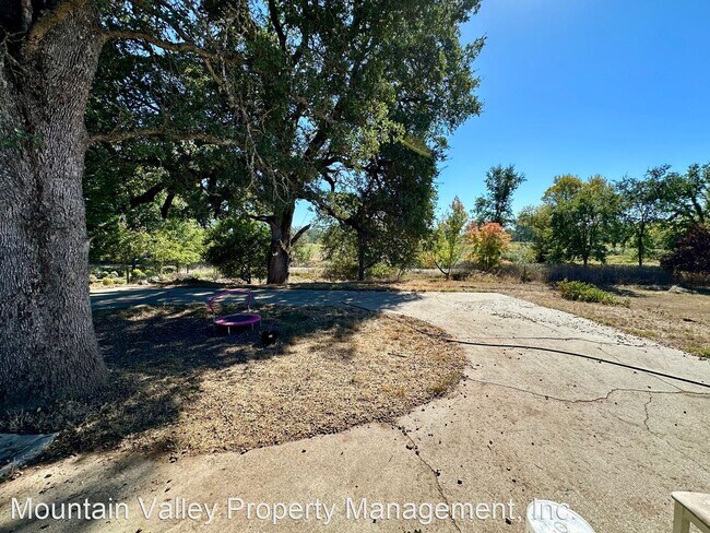 Building Photo - 3 br, 2 bath House - 18251 Lake Forest Dr