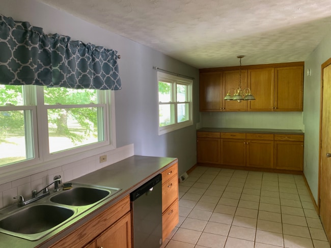 Foto del edificio - 4142 Sabin Dr