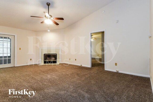 Building Photo - 7613 Fawn Lake Dr S