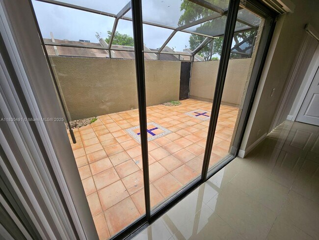 Foto del edificio - 1091 N Hiatus Rd