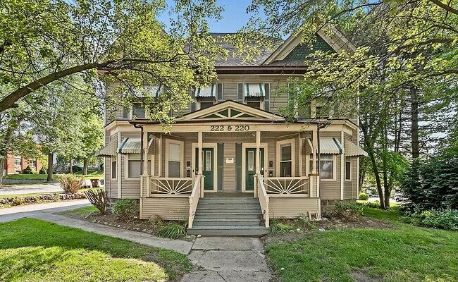 Building Photo - 220 N Dexter St