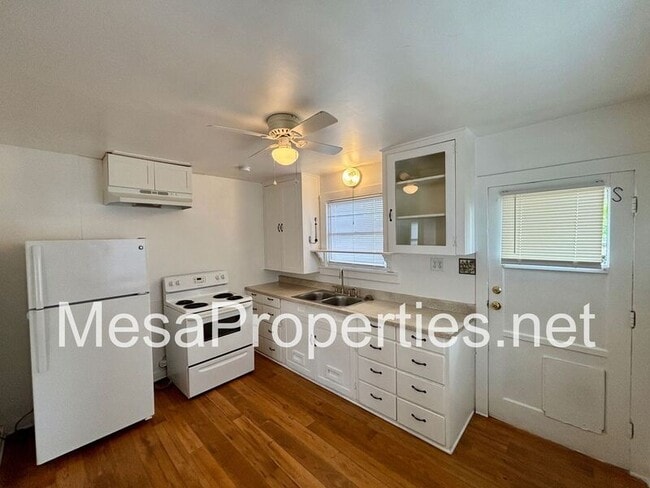 Building Photo - 4432 9th St