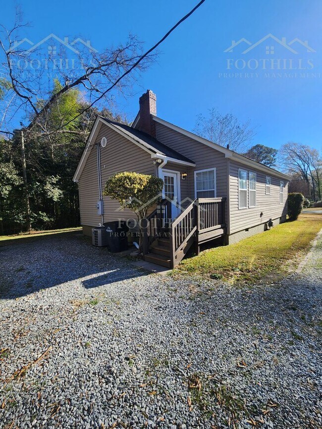 Foto del edificio - 709 E Calhoun St