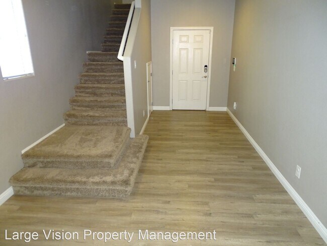Building Photo - 3 br, 2.5 bath House - 8097 Smoking Jacket...