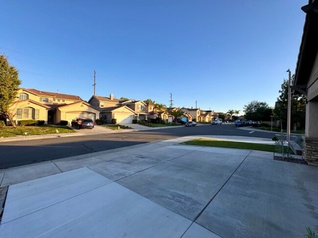 Foto del edificio - Beautiful 4 bedroom two story house with RV parking for LEASE in Murrieta!