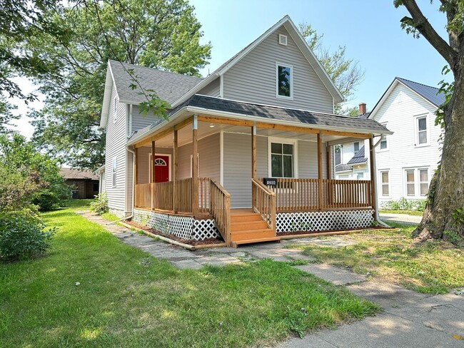 Building Photo - 4 Bedroom Remodeled Home in Chariton