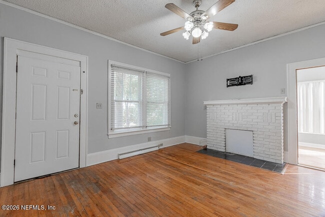 Building Photo - 1072 Brown St