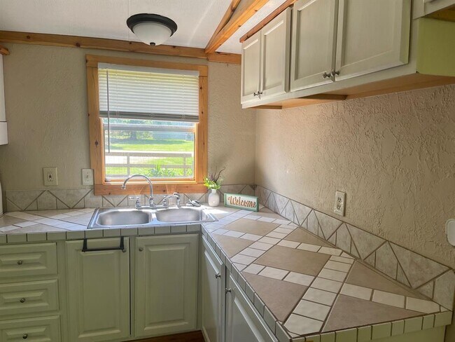 Foto del edificio - 7787 Felder Ln