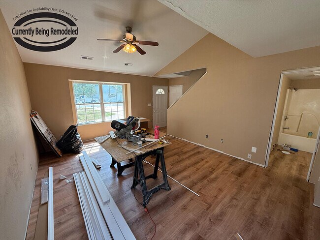 Building Photo - 1707 Hanover Blvd