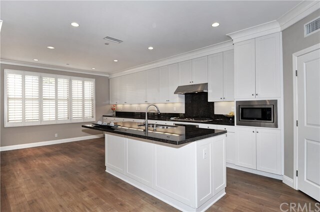 Building Photo - 58 Ashdale
