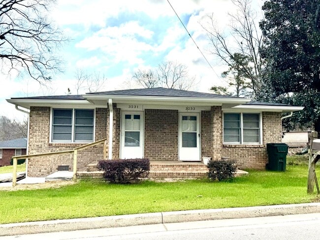 Just off the Covington Square!!! - Just off the Covington Square!!! House