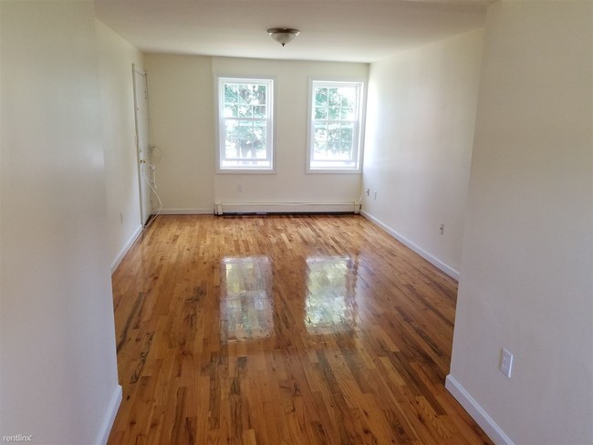 Foto del edificio - 1 br, 1 bath Condo - Claremont Condominium...