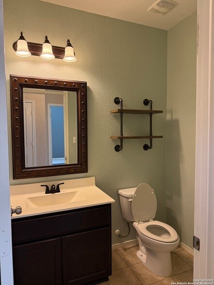 Foto del edificio - 2055 Trumans Hl